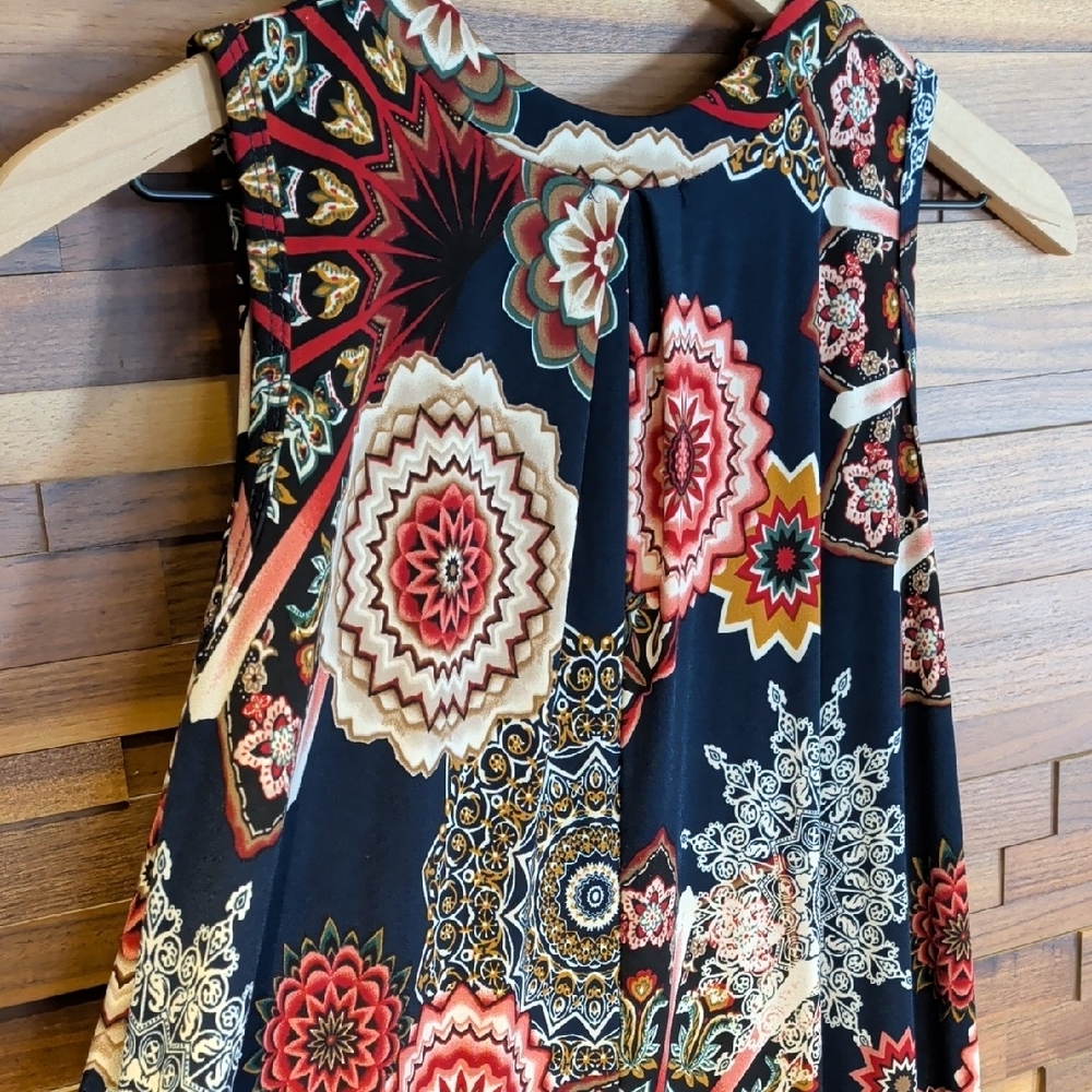 Sleeveless Black Maxi Dress with Multicolor Medallion Print - Picture 6 of 8